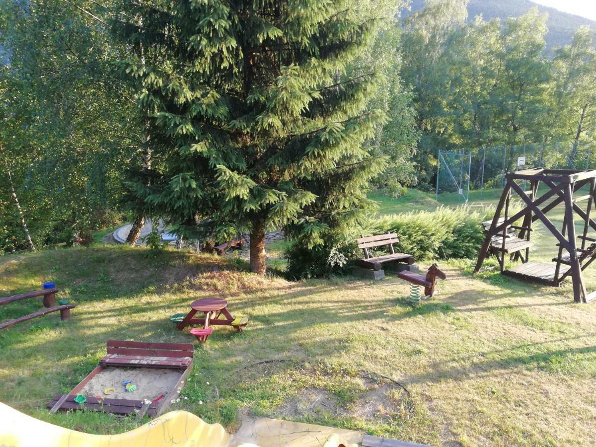 Hotel Zlaty Orel Ostravice Exterior photo